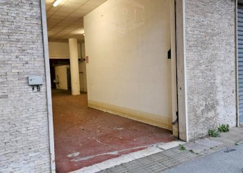 Box Via Posalunga, Genova (zona Borgoratti) - foto 2