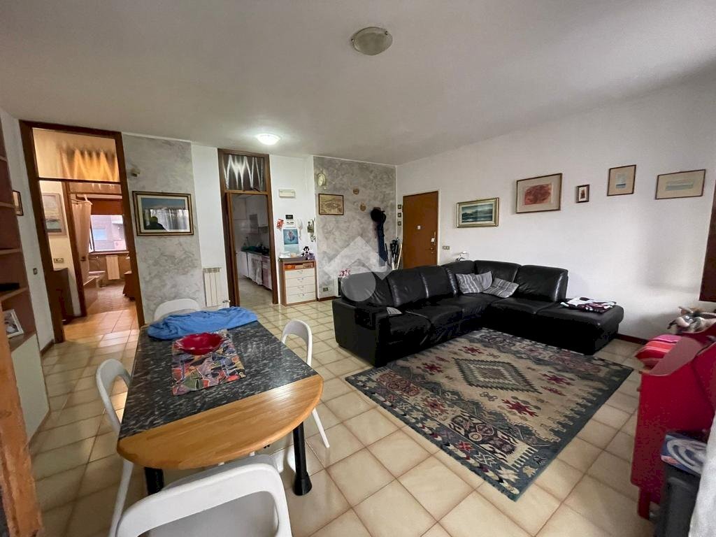 Three-room apartment Via Monsignore Leone Ossola, Novara - photo 2