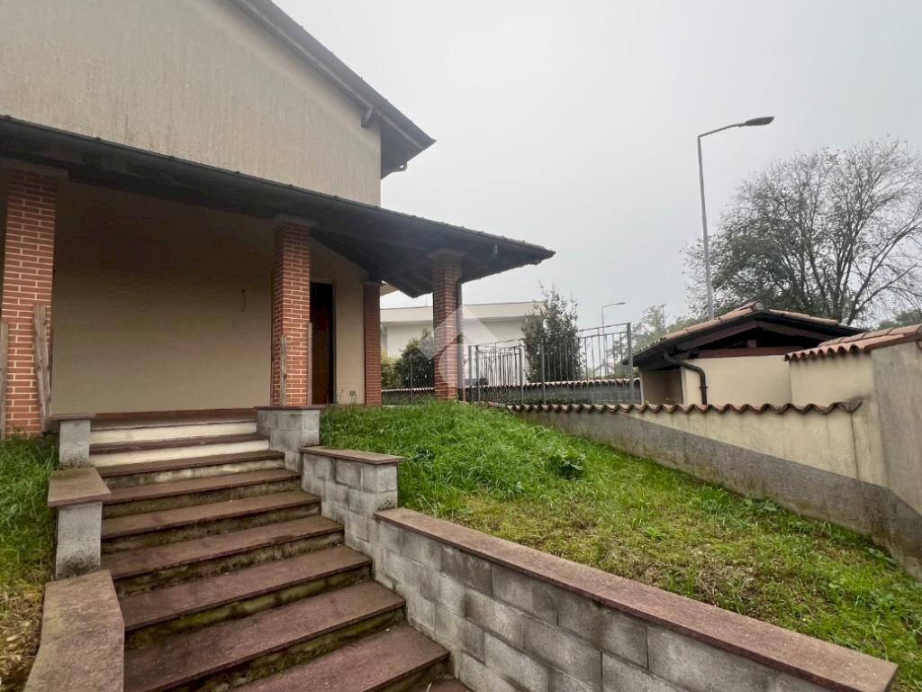 Villa a Schiera Via Giovanni Pascoli, Corbetta - foto 2