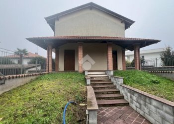Villa a Schiera Via Giovanni Pascoli, Corbetta - foto 1