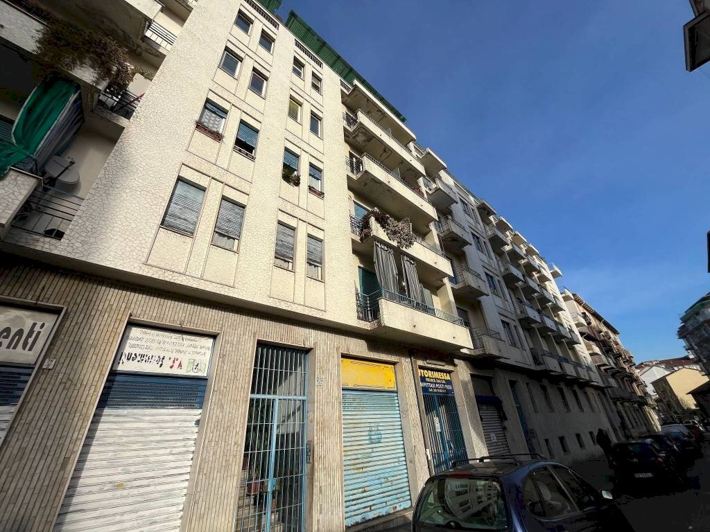 Facciata - Shop via Rondissone, 26, Torino - photo 1