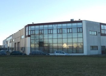 Facciata - Shed via Alcide De Gasperi, 24, Lainate - photo 1