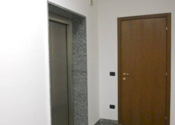 Interno palazzo - Shed via Alcide De Gasperi, 24, Lainate - photo 19