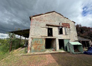 Capannone Vezzano Ligure - foto 1