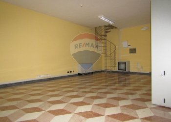 Ufficio Piazzale Teggia 
 Centro, Sassuolo, Sassuolo - foto 10