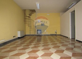 Ufficio Piazzale Teggia 
 Centro, Sassuolo, Sassuolo - foto 14