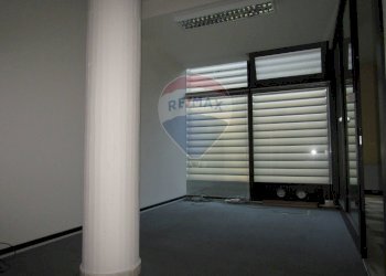 Ufficio Piazzale Teggia 
 Centro, Sassuolo, Sassuolo - foto 43