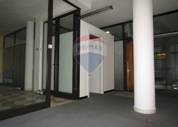 Ufficio Piazzale Teggia 
 Centro, Sassuolo, Sassuolo - foto 45