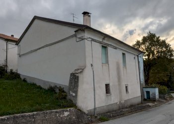 Casa indipendente Via Fiaschi, 1, Castelpetroso - foto 2