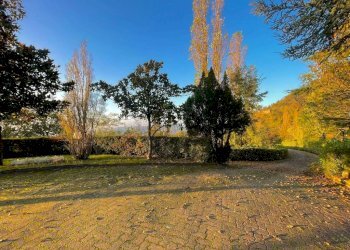 Cortile interno - Rustico strada Comunale Pennola, Brignano-Frascata - foto 17