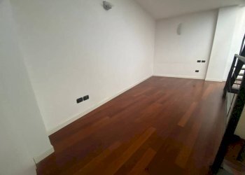 Stanza non arredata - Bilocale via Monviso, 36, Milano - foto 8