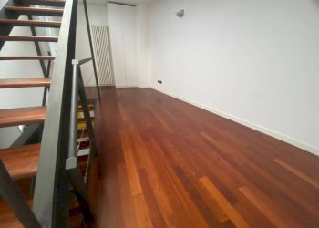 Stanza non arredata - Bilocale via Monviso, 36, Milano - foto 11