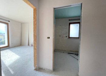 Stanza non arredata - Quadrilocale Frazione Beguda, Borgo San Dalmazzo - foto 5