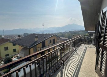 Balcone - Villa via Camillo Benso di Cavour, Villanova Mondovì - foto 13