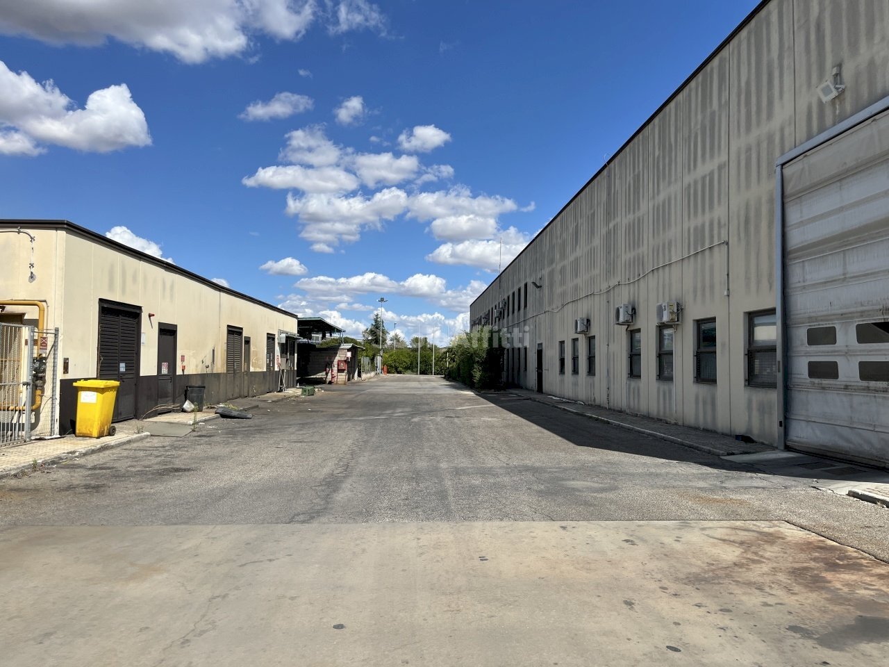 IMG_3463.JPG - Capannone ZONA INDUSTRIALE SAN NICOLA, Melfi - foto 2