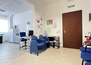 ingresso attesa - Office Via dell' Artigianato 11, Livorno - photo 17