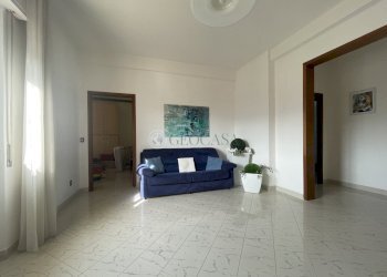 IMG_1754.jpg - Quadrilocale Via Bertoloni 32, Sarzana - foto 2