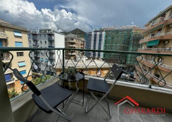 5.1 balcone.jpeg - Appartamento VIA FOGAZZARO  9, Genova - foto 21