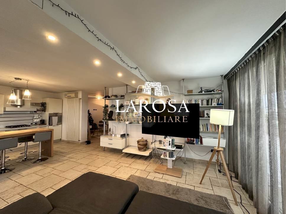 3.jpg - Four-room apartment Lecce - photo 3