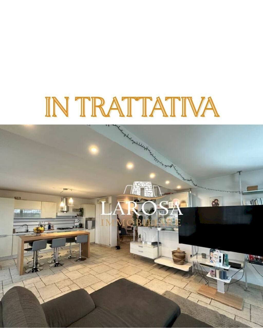 Bellissimo attico con ampia veranda sito a Lecce.j - Four-room apartment Lecce - photo 1