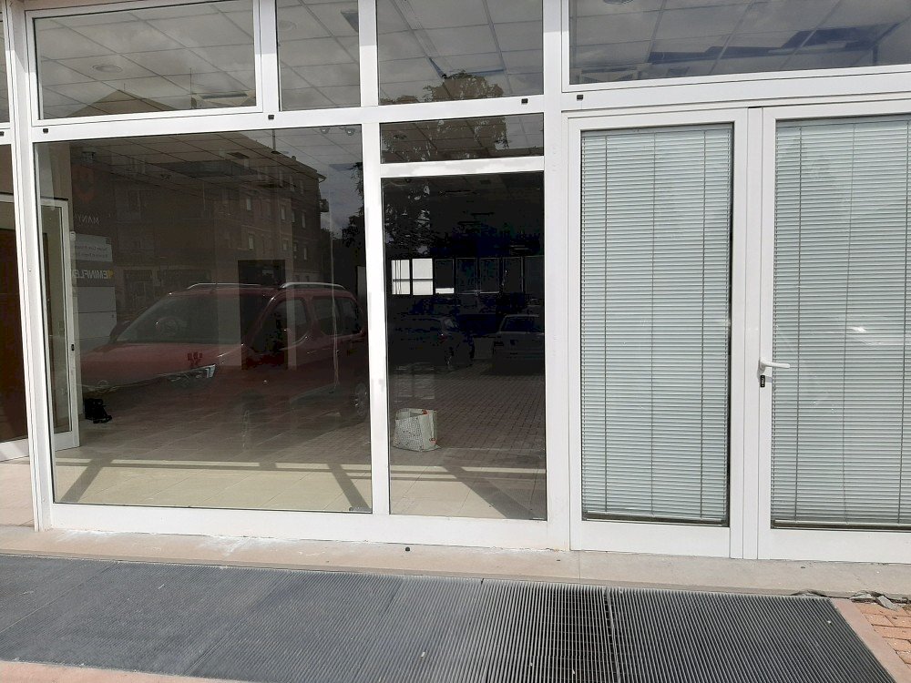 Shop Reggio nell'Emilia - photo 3