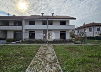 Villa a Schiera Via Paradiso, San Benigno Canavese - foto 9