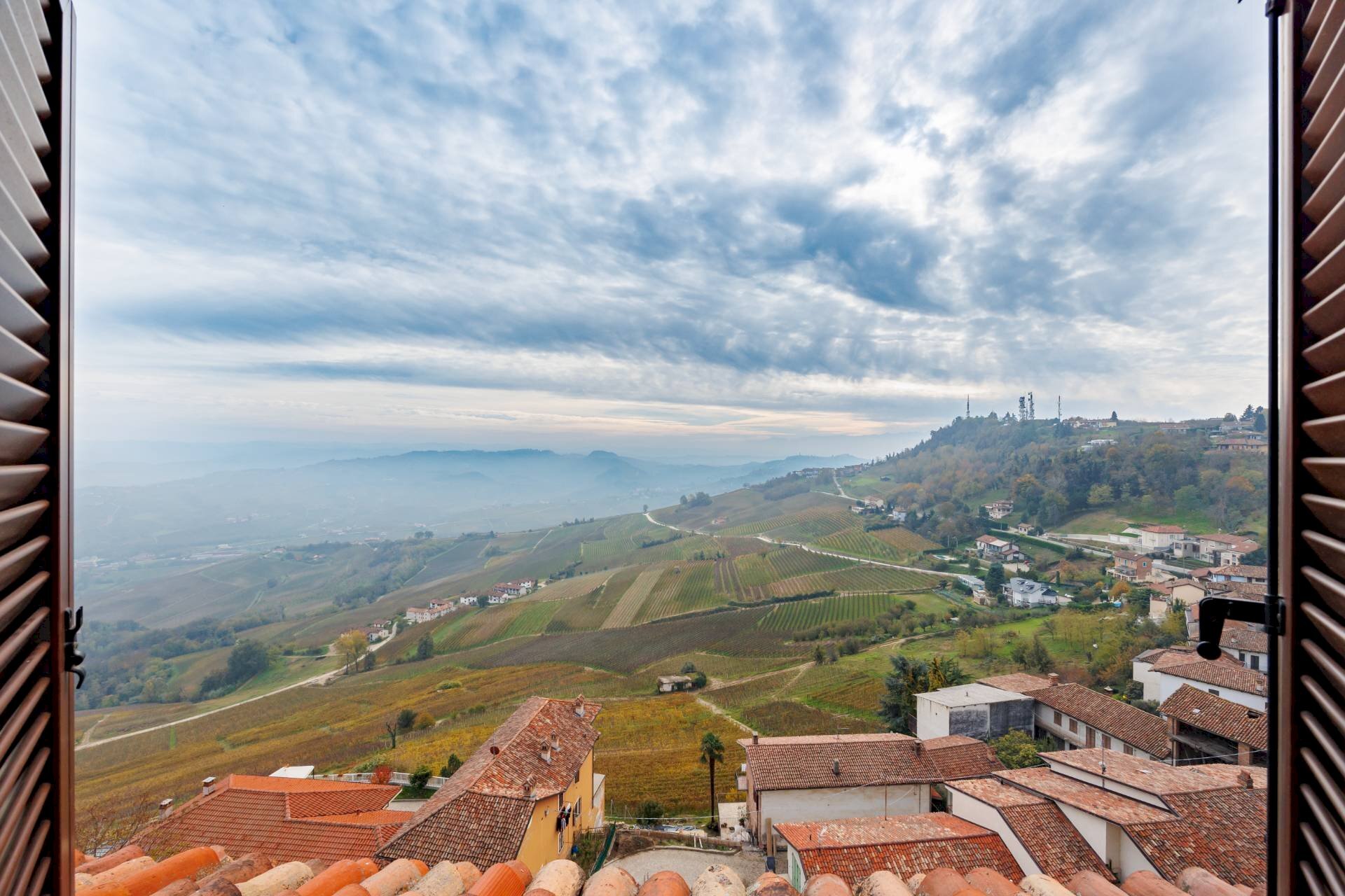 Independent house Via Cavour, La Morra - photo 1