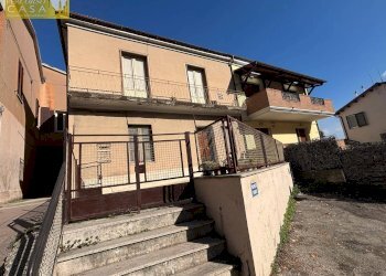 Casa indipendente Viale Bovio, Teramo - foto 1