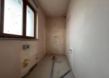 Stanza non arredata - Trilocale Frazione Beguda, 49, Borgo San Dalmazzo - foto 6