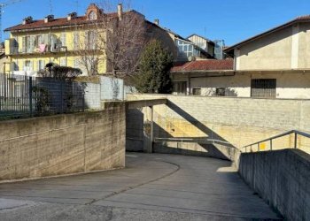 Zona - Box via Enrico Cravero, 27, Pinerolo - foto 6