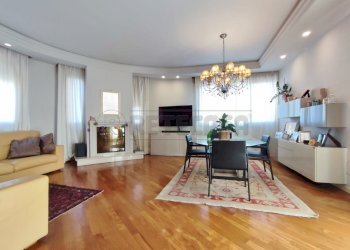 zona giorno - Appartamento Via Calavena Bassa 20, Arzignano - foto 2