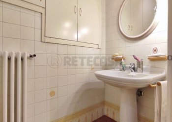 bagno zona giorno - Appartamento Via Calavena Bassa 20, Arzignano - foto 12