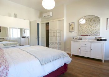 vendesi appartamento ristrutturato con terrazzaIMG - Appartamento Piazza del Salvatore 7, Lucca - foto 18