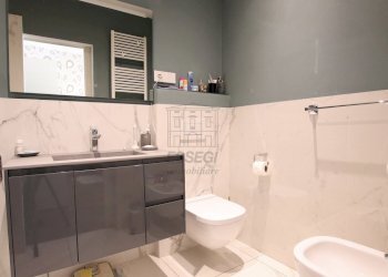 vendesi appartamento ristrutturato con terrazzaIMG - Appartamento Piazza del Salvatore 7, Lucca - foto 19