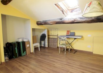 vendesi appartamento ristrutturato con terrazzaIMG - Appartamento Piazza del Salvatore 7, Lucca - foto 22