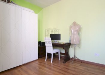 vendesi appartamento ristrutturato con terrazzaIMG - Appartamento Piazza del Salvatore 7, Lucca - foto 23