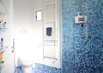 vendesi appartamento ristrutturato con terrazzaIMG - Appartamento Piazza del Salvatore 7, Lucca - foto 26