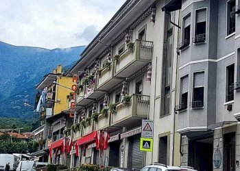 318ee5fd-718d-477d-ad5d-8bdf9e38faa2.jpg - Locale Commerciale Piazza III alpini 4, Perosa Argentina - foto 2