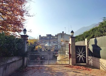 retro 2 (1).jpg - Locale Commerciale Piazza III alpini 4, Perosa Argentina - foto 10