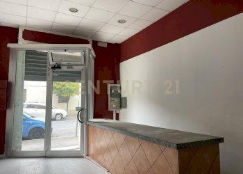 IMG_1971.jpg - Locale Commerciale Via Guglielmo Oberdan 27, Grosseto - foto 2