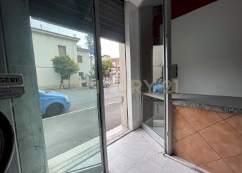 IMG_2002.jpg - Locale Commerciale Via Guglielmo Oberdan 27, Grosseto - foto 5