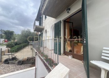 terrazzo benvenuto.jpg - Villa a Schiera via della pace  7, Montalcino - foto 6