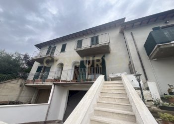 facciata 1.jpg - Villa a Schiera via della pace  7, Montalcino - foto 30