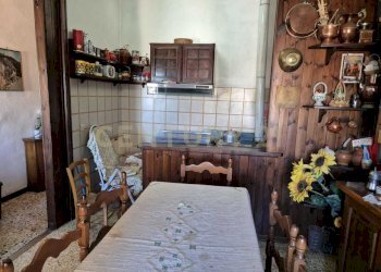 ZONA PRANZO.jpg - Four-room apartment Via del Borgo 25, Civitella Paganico - photo 2