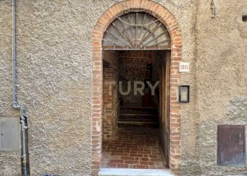 PORTONE DI ACCESSO 2.jpg - Four-room apartment Via del Borgo 25, Civitella Paganico - photo 18