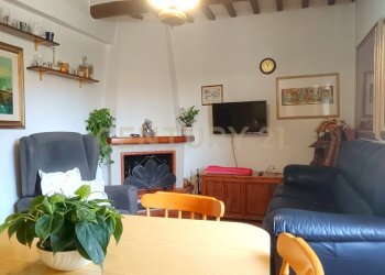 2 SOGGIORNO(10).jpg - Appartamento Via Mentana 15, Abbadia San Salvatore - foto 8