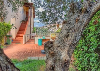 PHOTO-2025-08-22-19-20-51.jpg - Villa a Schiera strada comunale della marsiliana  7, Magliano in Toscana - foto 12