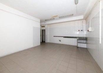 Laboratorio (4) - Commercial Premises Quartucciu - photo 11
