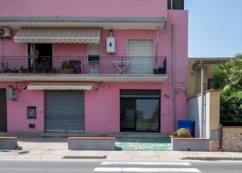 Prospetto frontale - Commercial Premises Quartucciu - photo 14