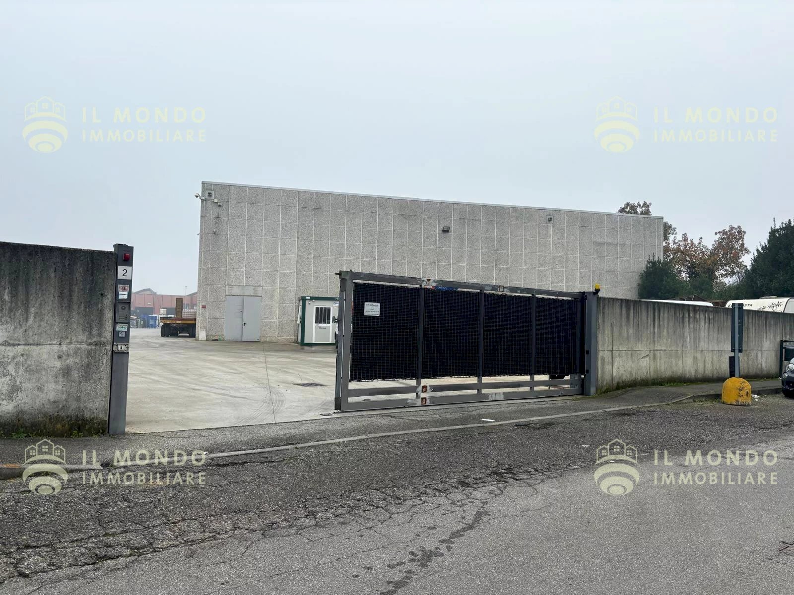 Capannone Via Giuseppe Di Vittorio, 29., Peschiera Borromeo - foto 1